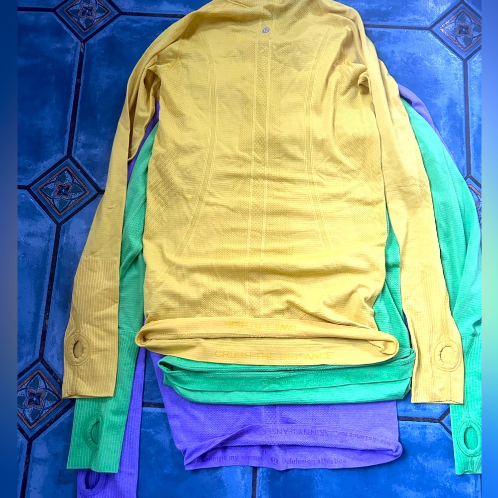 Lululemon - Bundle 3- Swift long Sleeves - size 6